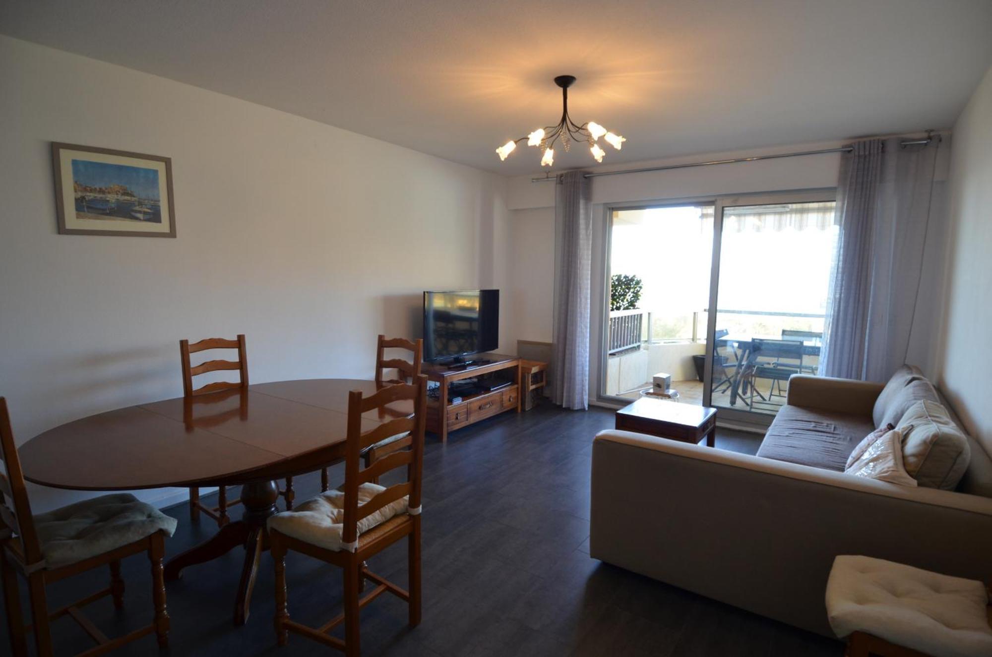 Apartment Plein Ciel - 5 Personnes Avec Piscine Sur La Corniche Fleurie A *
