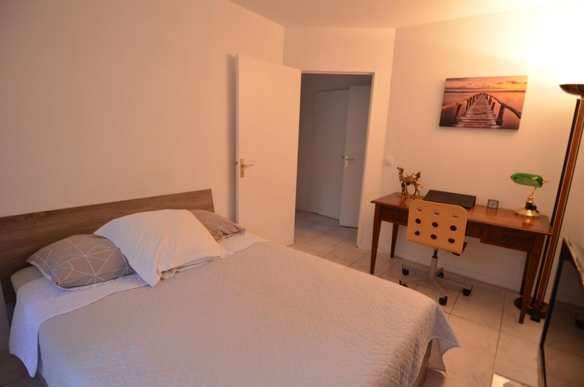 Apartment Plein Ciel - 5 Personnes Avec Piscine Sur La Corniche Fleurie A *