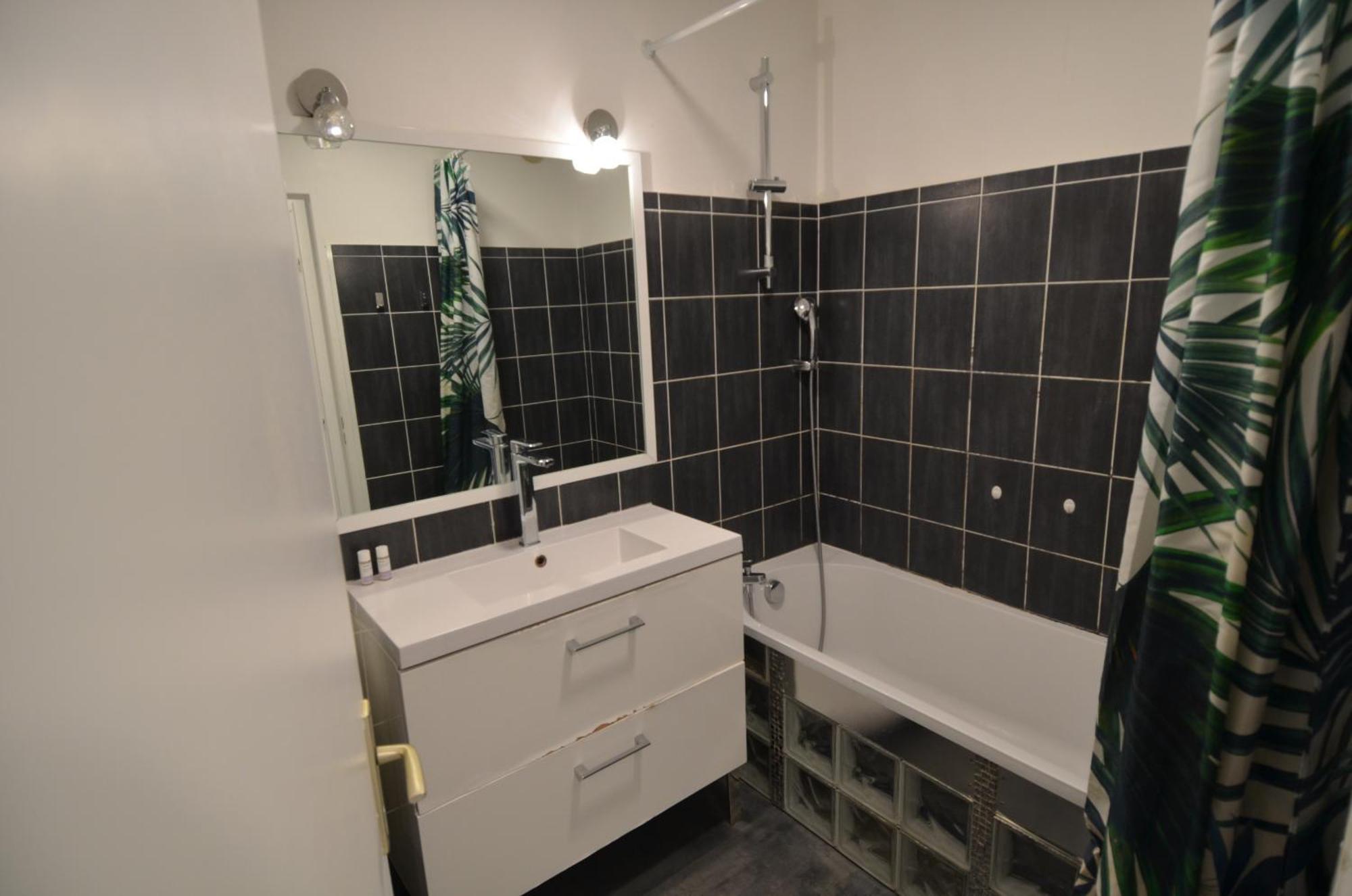 Apartment Plein Ciel - 5 Personnes Avec Piscine Sur La Corniche Fleurie A